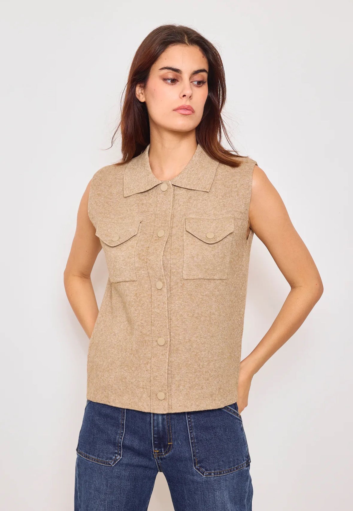 Sleeveless beige Vest