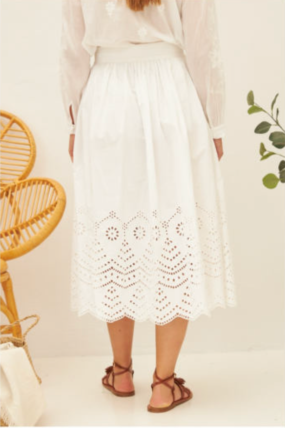 Plain white buttoned skirt, with embroidery. - KIDDING | Kids | Teens | Moms