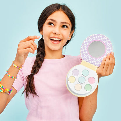 Starry-Eyed Smile Eyeshadow Palette - KIDDING | Kids | Teens | Moms